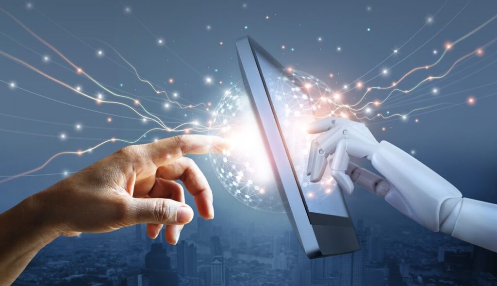 クラウドを活用したリアーキテクチャ戦略:AWS、GCP、Azure